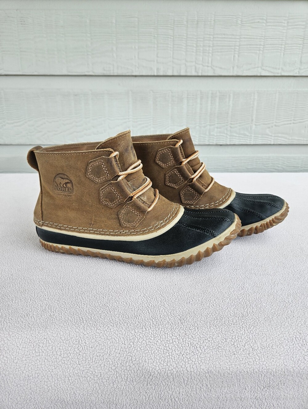 Sorel Out N About Leather Ankle Duck Boots Women SZ 8 Elk Brown Black Waterproof